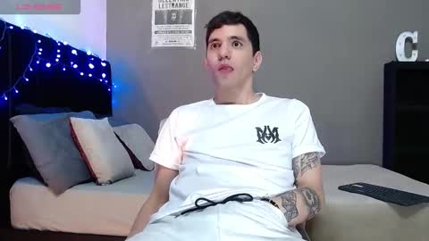 ---Matteo--- online show from December 15, 4:53 am