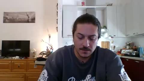 Snapshot of matteushh87 chatting on January 28, 8:14 am matteushh87 online show from January 28, 8:14 am