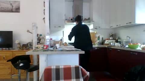 Snapshot of matteushh87 chatting on February 25, 8:25 am matteushh87 online show from February 25, 8:25 am