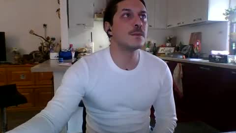 Snapshot of matteushh87 chatting on February 26, 9:53 am matteushh87 online show from February 26, 9:53 am