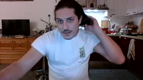 Snapshot of matteushh87 chatting on January 19, 4:25 pm matteushh87 online show from January 19, 4:25 pm