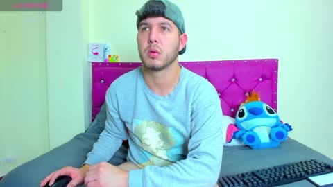 matthewlatinc online show from February 10, 7:07 pm