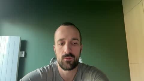 M online show from November 17, 1:47 pm