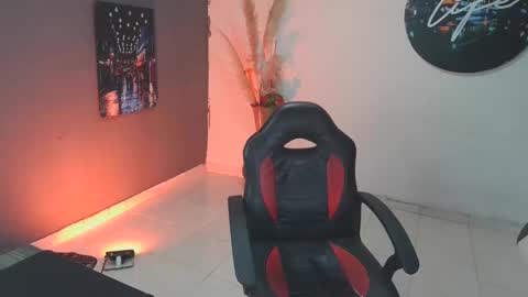 mattias     online show from January 9, 8:13 am