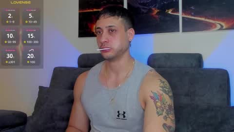 Snapshot of mattsaill_ chatting on September 8, 11:59 pm mattsaill_ online show from September 8, 11:59 pm