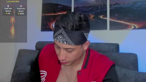 Snapshot of mattsaill_ chatting on January 17, 3:23 am mattsaill_ online show from January 17, 3:23 am