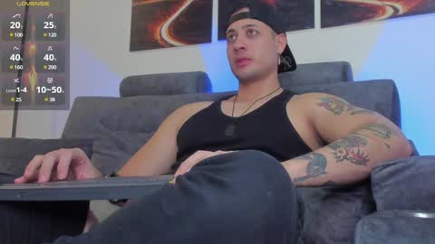 Snapshot of mattsaill_ chatting on February 2, 12:02 pm mattsaill_ online show from February 2, 12:02 pm