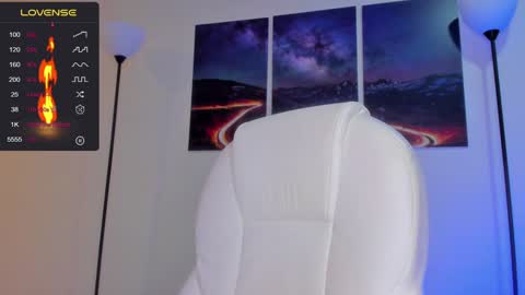 Snapshot of mattsaill_ chatting on December 10, 11:22 am mattsaill_ online show from December 10, 11:22 am