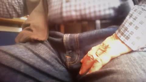 Maturedaddi online show from April 21, 9:26 am