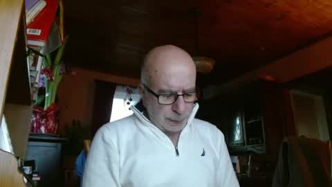 Maurice online show from January 12, 12:23 pm