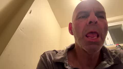 Snapshot of maverick7000 chatting on December 29, 10:01 am maverick7000 online show from December 29, 10:01 am