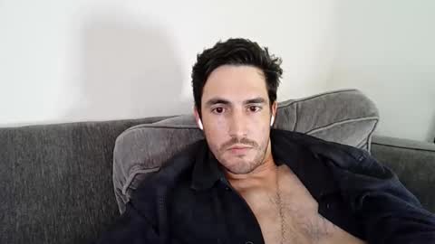 mavvvyrick online show from May 25, 5:35 am