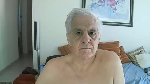 Snapshot of max_2017 chatting on December 4, 1:31 pm max_2017 online show from December 4, 1:31 pm