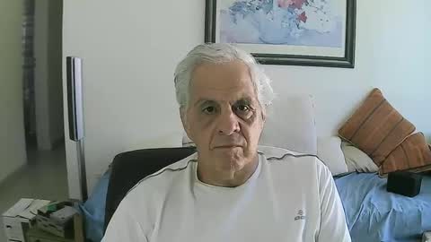 Snapshot of max_2017 chatting on February 21, 7:32 pm max_2017 online show from February 21, 7:32 pm