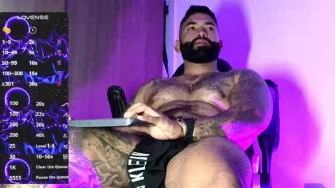 Snapshot of max__prada chatting on September 23, 2:00 am max__prada online show from September 23, 2:00 am