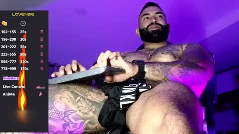 max__prada online show from April 23, 2:49 am