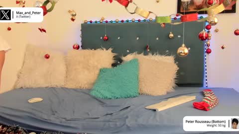 Snapshot of max_and_peter chatting on December 16, 3:22 pm max_and_peter online show from December 16, 3:22 pm
