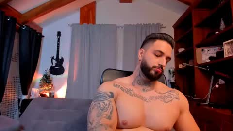 Snapshot of max_dic1 chatting on January 14, 3:15 pm max D. online show from January 14, 3:15 pm