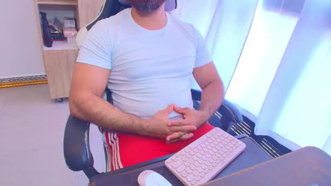 max_love25 online show from March 16, 8:24 pm