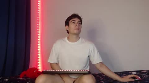 max_snow1616 online show from February 16, 2:04 pm