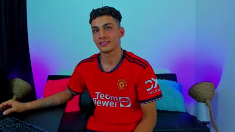 MAX     online show from October 30, 6:37 am