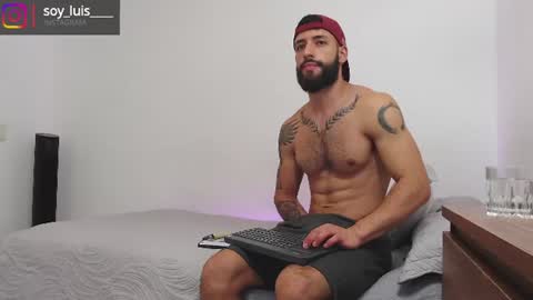 max_xl_ online show from July 20, 3:14 pm