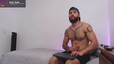 max_xl_ online show from July 17, 3:29 pm
