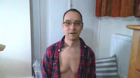 Max Davies online show from March 10, 10:43 am