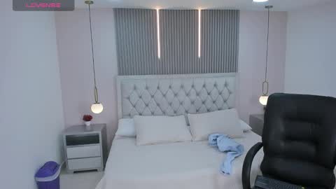 --  -- online show from December 3, 7:09 pm