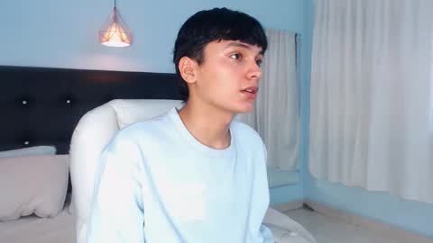 Snapshot of maxii18_ chatting on October 15, 1:08 pm -- -- online show from October 15, 1:08 pm