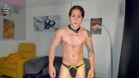 maximiliano_scoott_ online show from June 8, 3:18 am