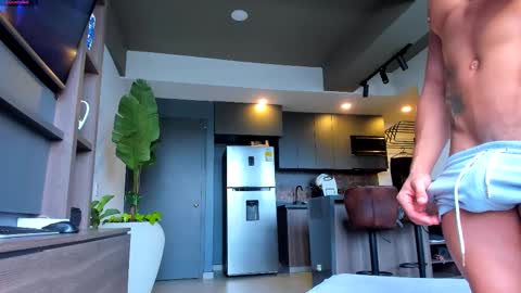 maximo_and_marcelo online show from November 15, 12:18 pm