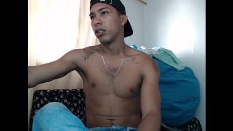 Maximo Aron Vega online show from December 10, 11:43 am