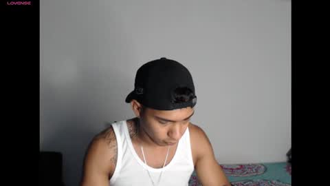 Maximo Aron Vega online show from December 23, 12:30 pm