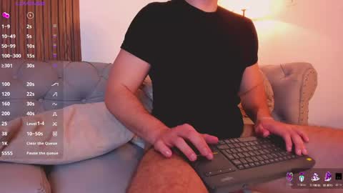 Maximo Wolf online show from April 21, 1:42 am