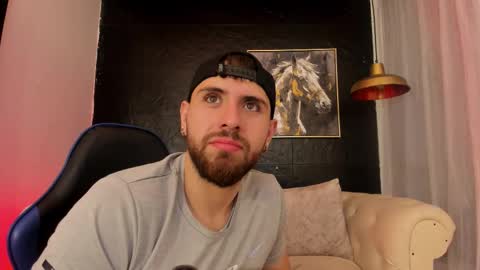 Snapshot of maximo_wolf1 chatting on October 16, 10:29 pm Maximo Wolf online show from October 16, 10:29 pm