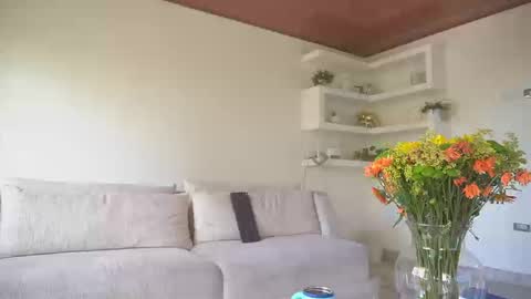Snapshot of maximohoot chatting on September 25, 4:17 pm Sebastian online show from September 25, 4:17 pm