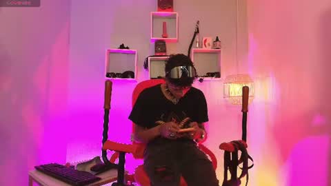 MAXIMO online show from June 9, 3:19 am