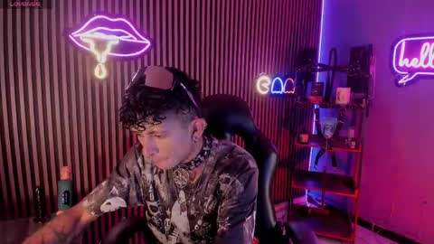 MAXIMO online show from April 15, 2:22 am