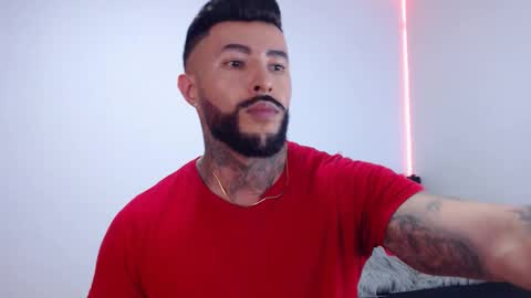 Snapshot of maximus_golden chatting on September 23, 2:44 am Independent Model online show from September 23, 2:44 am