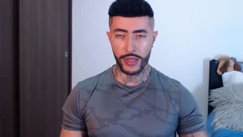 Snapshot of maximus_golden chatting on January 7, 4:20 am Independent Model online show from January 7, 4:20 am