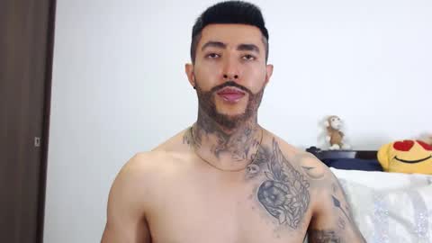 Snapshot of maximus_golden chatting on December 4, 2:53 am Independent Model online show from December 4, 2:53 am