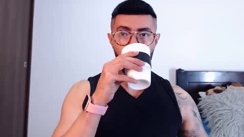 Snapshot of maximus_golden chatting on February 9, 4:14 am Independent Model online show from February 9, 4:14 am