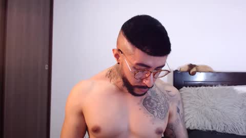Snapshot of maximus_golden chatting on February 21, 3:01 am Independent Model online show from February 21, 3:01 am
