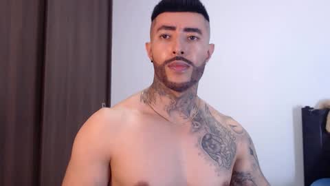 Snapshot of maximus_golden chatting on January 15, 4:47 am Independent Model online show from January 15, 4:47 am