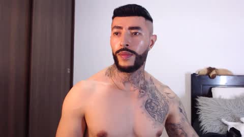 Snapshot of maximus_golden chatting on February 22, 5:02 am Independent Model online show from February 22, 5:02 am