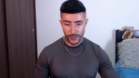 Snapshot of maximus_golden chatting on January 16, 2:19 am Independent Model online show from January 16, 2:19 am
