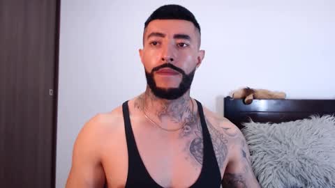 Snapshot of maximus_golden chatting on February 19, 11:14 pm Independent Model online show from February 19, 11:14 pm