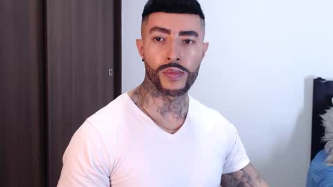 Snapshot of maximus_golden chatting on January 26, 2:03 am Independent Model online show from January 26, 2:03 am