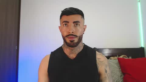 Independent Model online show from April 24, 2:14 am